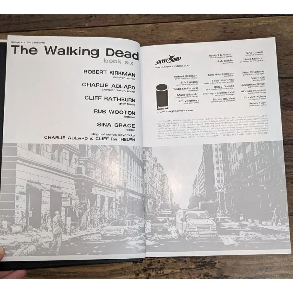 The Walking Dead by Robert Kirkman (2010, Hardcover) Book 6